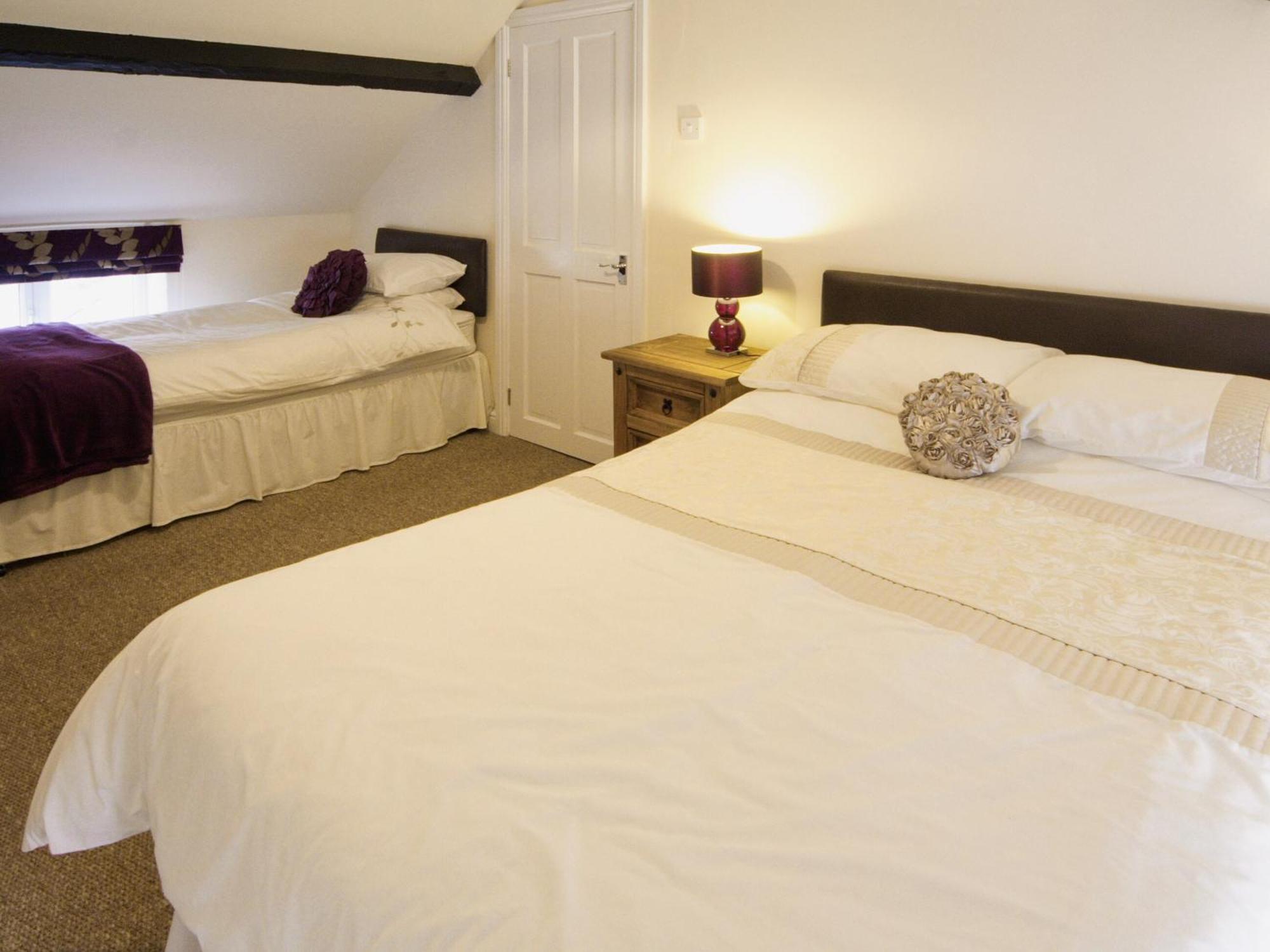 Deuglawdd - Hw7788 Aberdaron